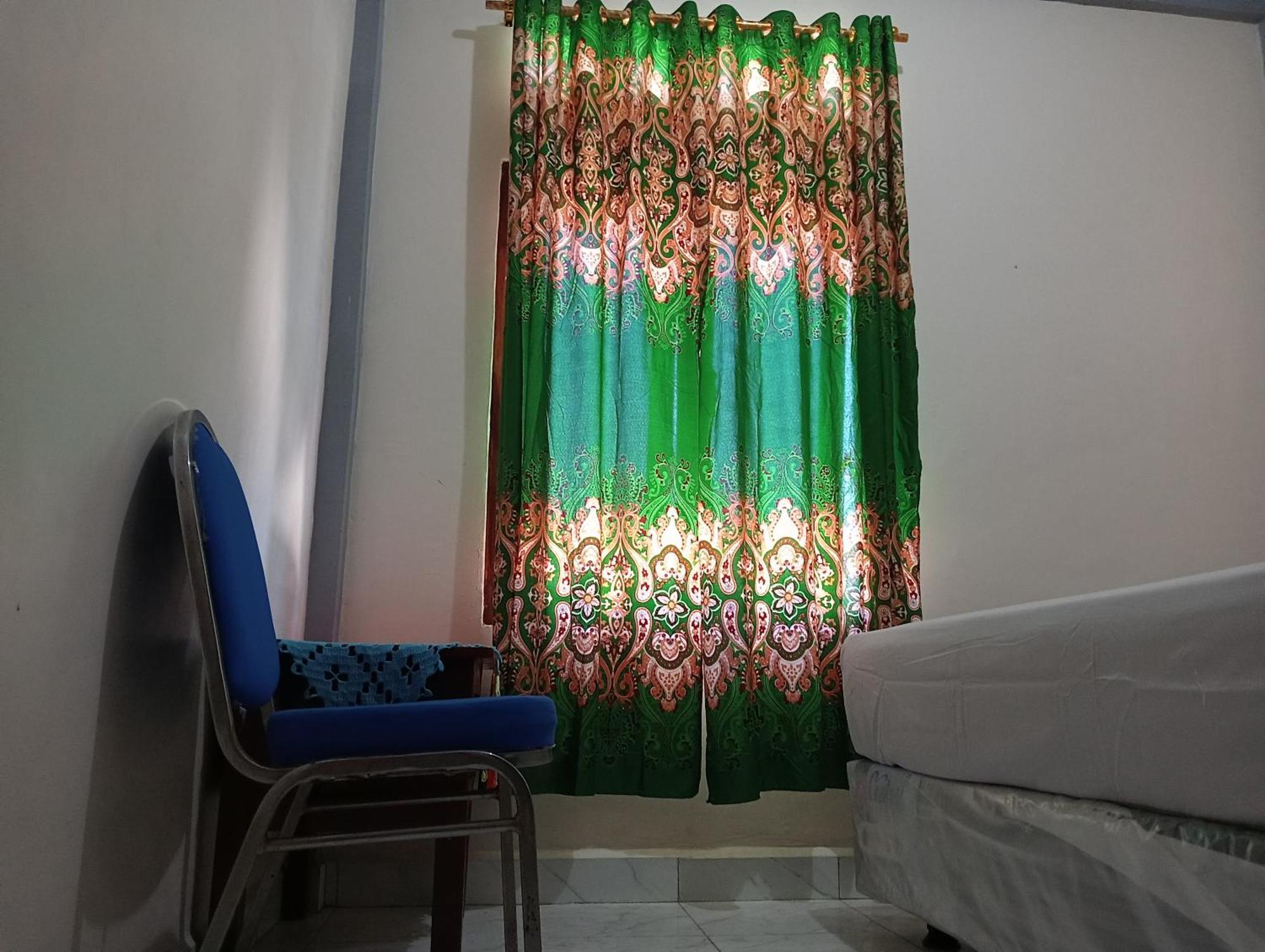 Yusilver Guest House Лабуан-Бахо Экстерьер фото